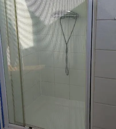 לינה וארוחת בוקר D'hote